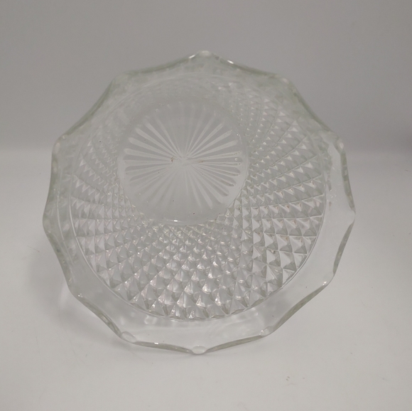 Vintage Indiana Glass Clear Diamond Point Ruffled Ice Bucket 5 3/8" - Picture 4 of 6